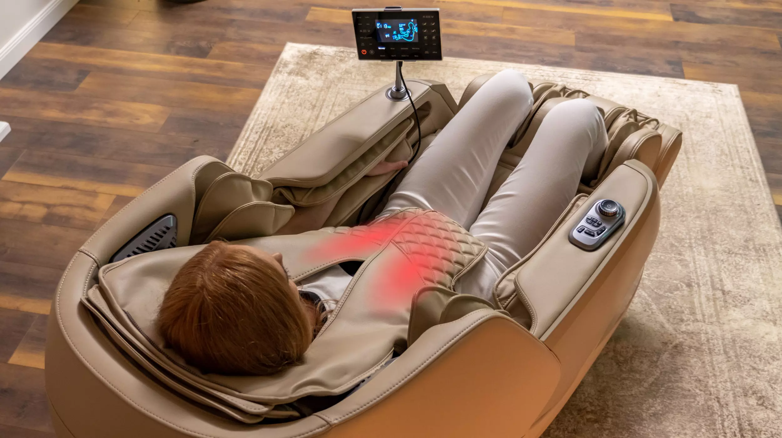 GHẾ MASSAGE KOMODER FOCUS III AnyConv.com tui khi FOCUS III